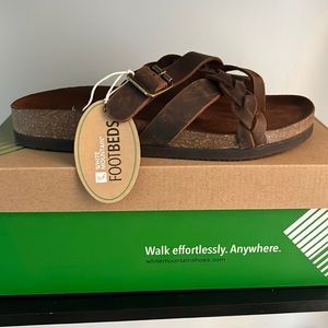 NWT White Mountain Sandals